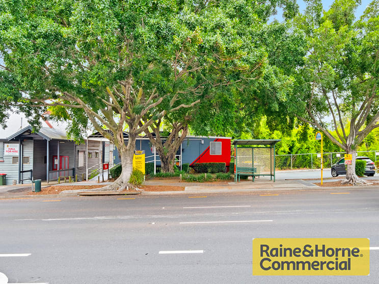 Click to view all images 98 Enoggera Road Newmarket QLD 4051 - Image 2