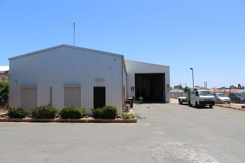 Click to view all images 37 Samuel Street Smithfield SA 5114 - Image 2