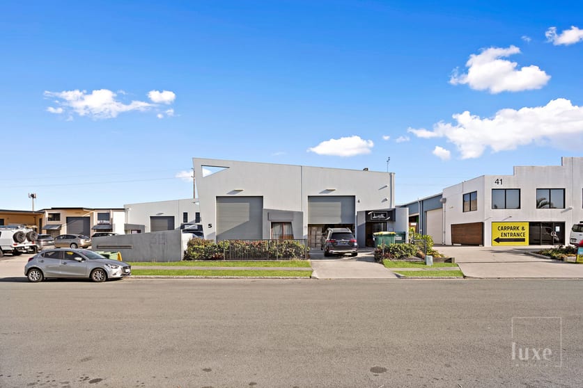 Click to view all images 6/39 Technology Drive Warana QLD 4575 - Image 3