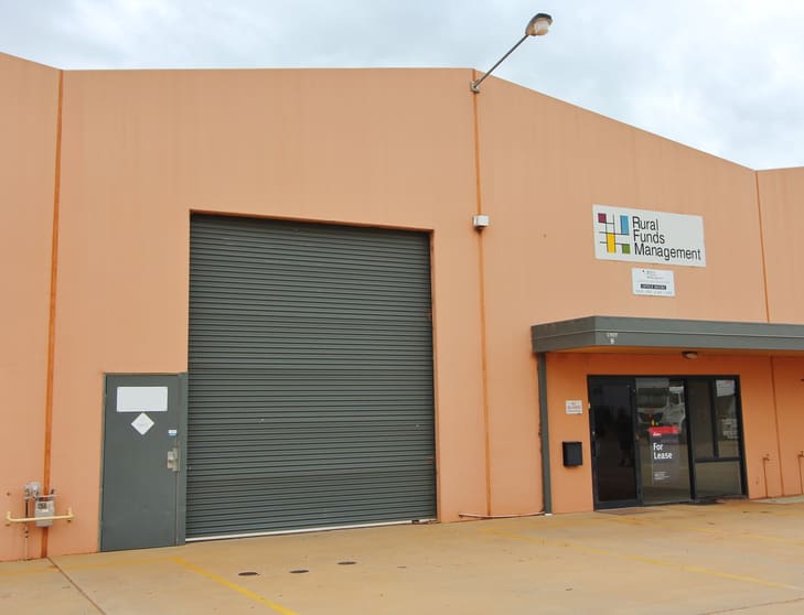Click to view all images Unit 8/16-24 Whybrow Street Griffith NSW 2680 - Image 1