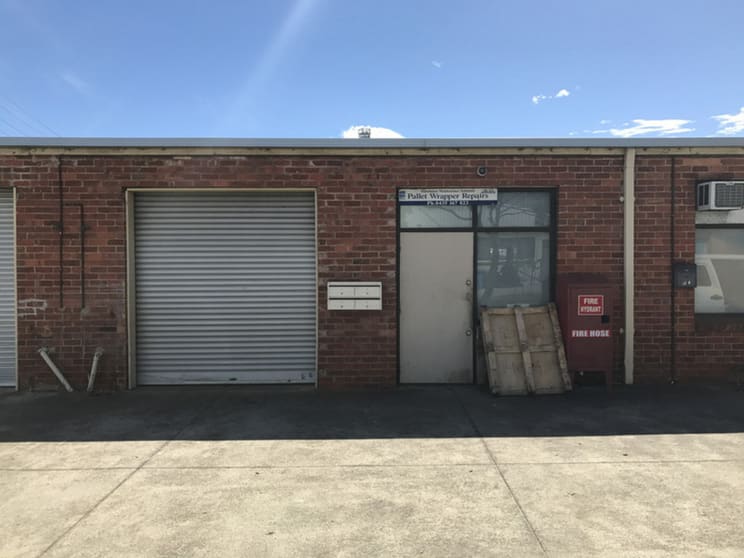 Click to view all images 3/7-9 Hamlet Cheltenham VIC 3192 - Image 1