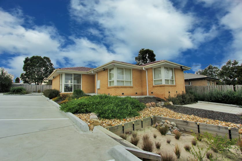 Click to view all images 1405 Ferntree Gully Road Scoresby VIC 3179 - Image 1