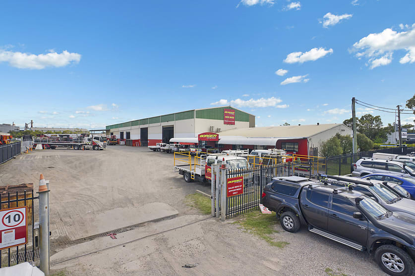 Click to view all images 13B & 13C School Drive Tomago NSW 2322 - Image 1