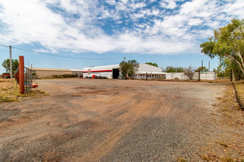Click to view all images 166 Duchess Road Mount Isa QLD 4825 - Image 1