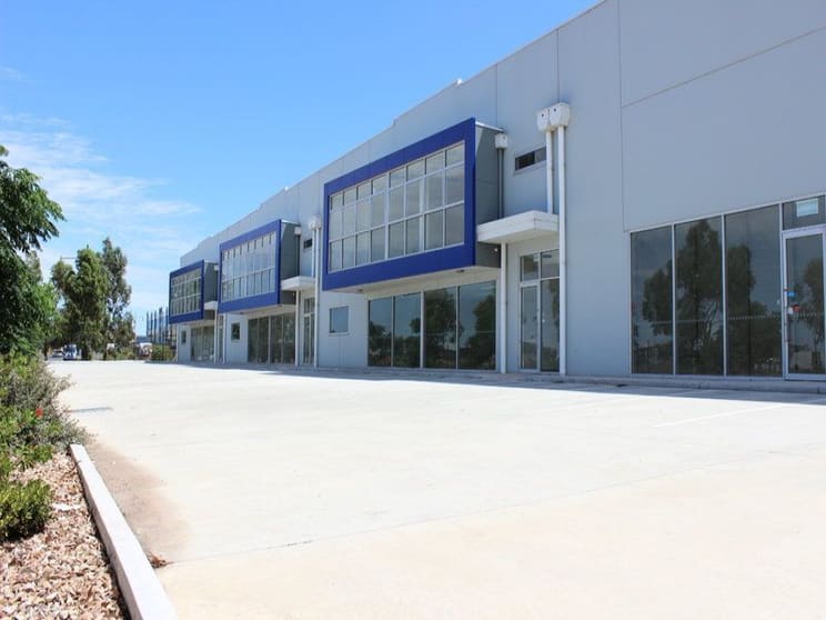 Click to view all images 4 & 5/1-17 Derrimut Drive Derrimut VIC 3026 - Image 1