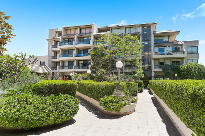 Click to view all images Suite 5 2 New McLean Street Edgecliff NSW 2027 - Image 1