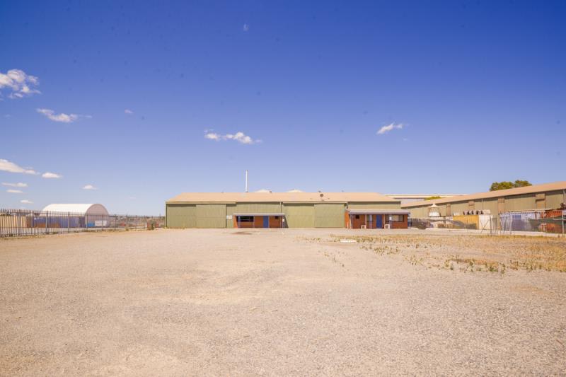 Click to view all images Unit 6/6 Richardson Street Kwinana Beach WA 6167 - Image 2