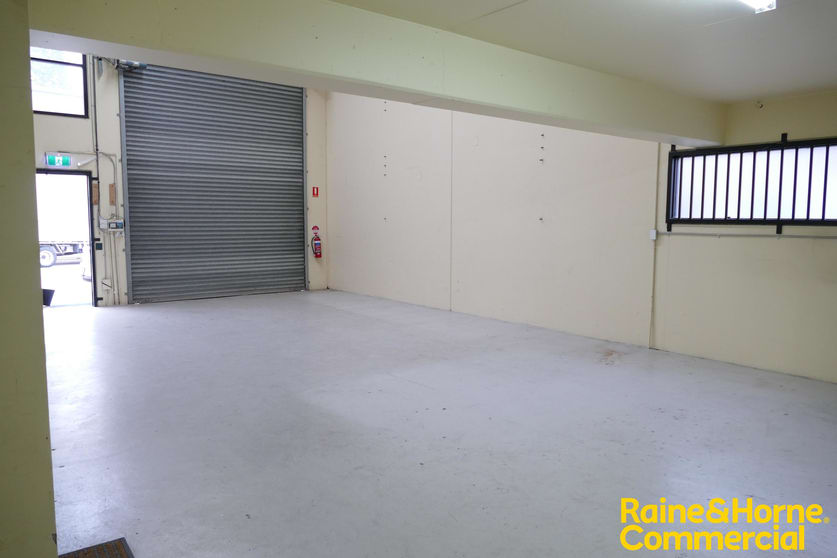 Click to view all images Unit 22/3 Kelso Crescent Moorebank NSW 2170 - Image 3