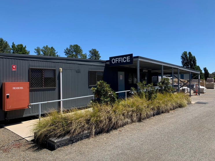 Click to view all images 60 Hincksman Queanbeyan NSW 2620 - Image 3
