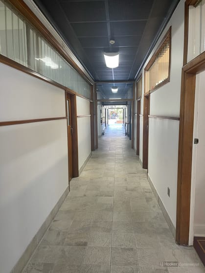 Click to view all images GF Suite 4a/158 Margaret Street Toowoomba City QLD 4350 - Image 3