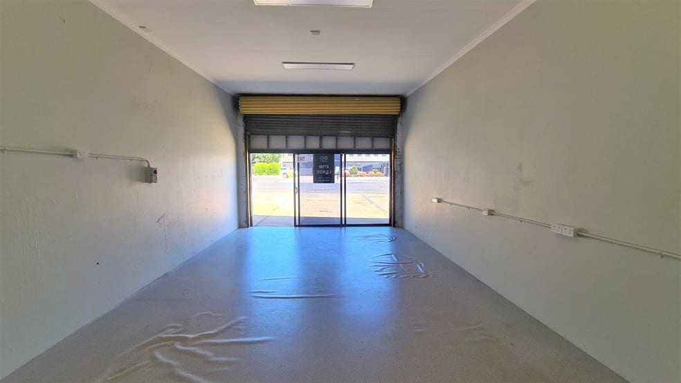 Click to view all images 2/94a Mort Street Toowoomba QLD 4350 - Image 2