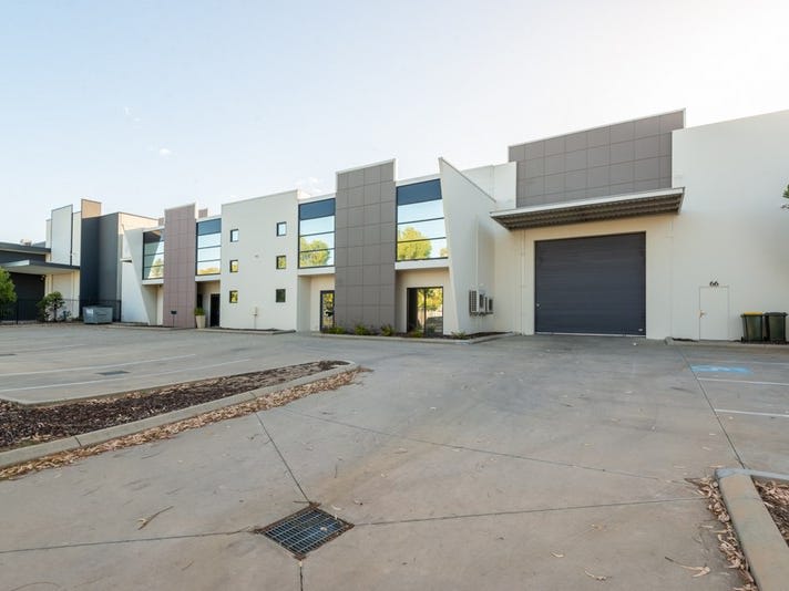 Click to view all images 66B Discovery Drive Bibra Lake WA 6163 - Image 1