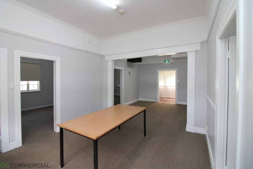 Click to view all images 10 Rens Street Toowoomba City QLD 4350 - Image 2