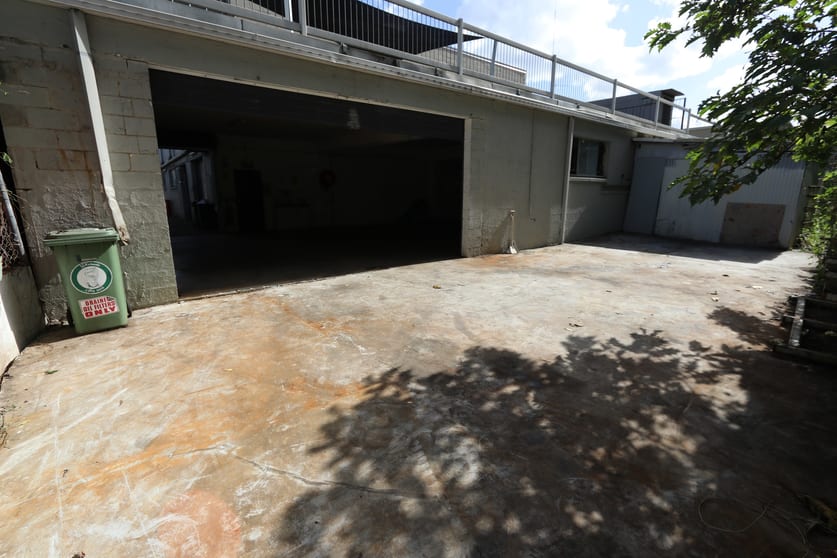 Click to view all images 4/22 Ern Harley Drive Burleigh Heads QLD 4220 - Image 3