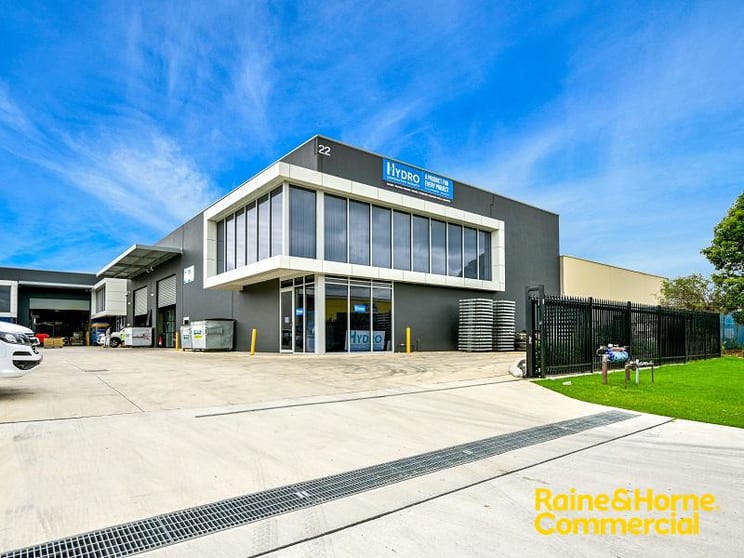 Click to view all images Unit 1/22 Saggart Field Road Minto NSW 2566 - Image 1