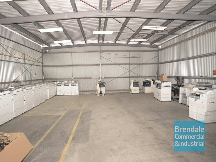 Click to view all images Lawnton QLD 4501 - Image 2