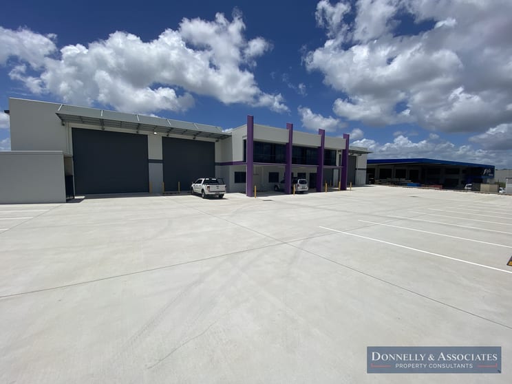 Click to view all images 39 Corymbia Place Parkinson QLD 4115 - Image 1