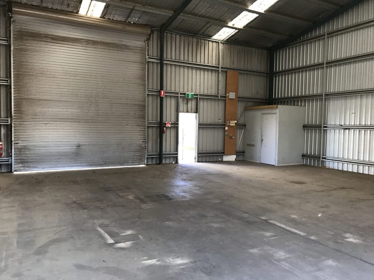 Click to view all images Shed 5, 5 Trewin Street Wendouree VIC 3355 - Image 3