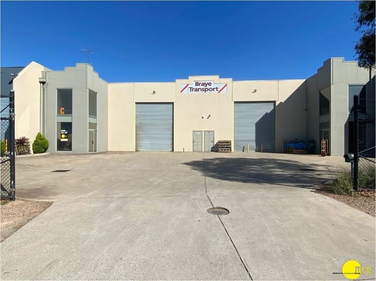 Click to view all images Unit 1, 16 Elm Park Drive Hoppers Crossing VIC 3029 - Image 1
