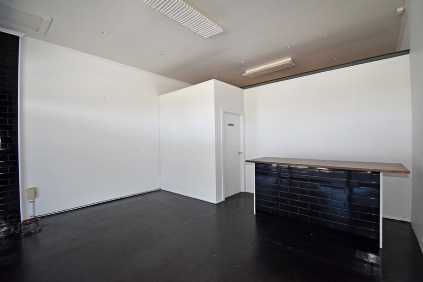 Click to view all images 249 East Boundary Road Bentleigh East VIC 3165 - Image 3