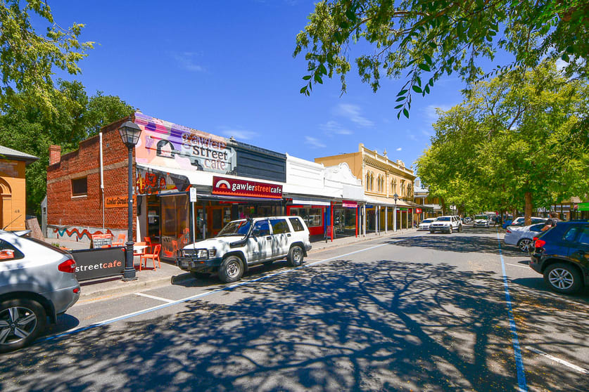 Click to view all images 42 Gawler Street Mount Barker SA 5251 - Image 2