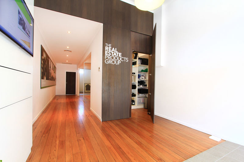 Click to view all images 328b Crown Street Wollongong NSW 2500 - Image 2