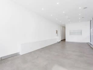 Click to view all images Shop 17/11-25 Wentworth Street Manly NSW 2095 - Image 3