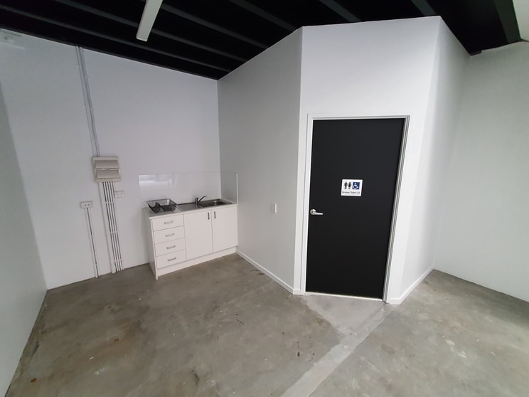 Click to view all images Robina QLD 4226 - Image 3