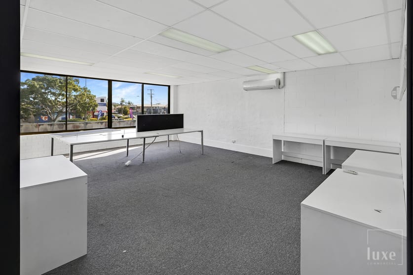 Click to view all images 6/167-171 Brisbane Road Mooloolaba QLD 4557 - Image 3