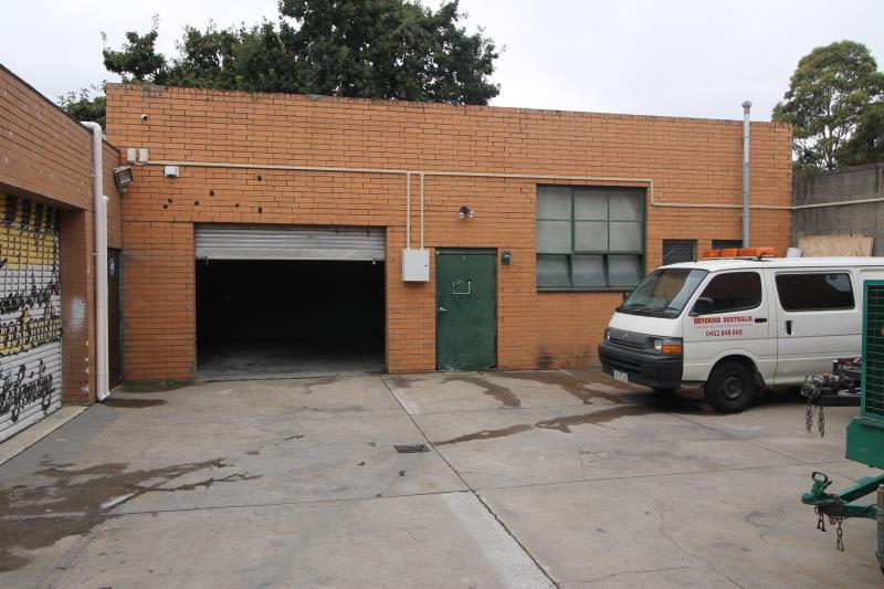 Click to view all images 4/13-15 Heart Street Dandenong VIC 3175 - Image 1