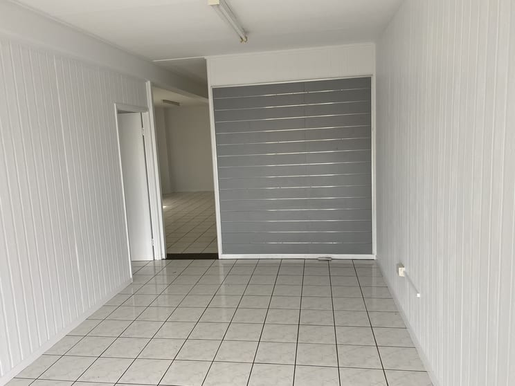 Click to view all images 48 Enterprise Street Paget QLD 4740 - Image 2