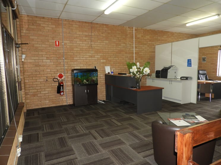 Click to view all images 4/89 Railway Street Corrimal NSW 2518 - Image 2