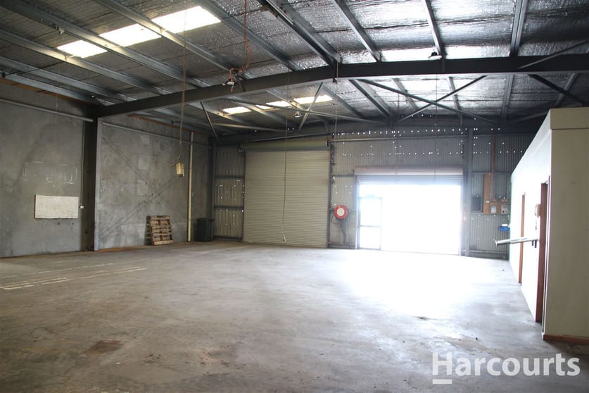 Click to view all images 62 - 64 Dimboola Road Horsham VIC 3400 - Image 3