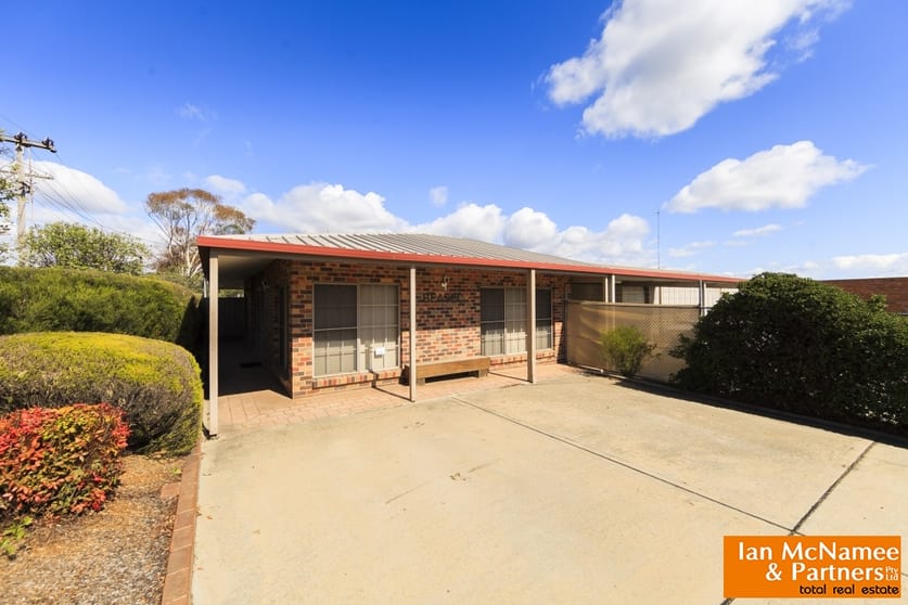 Click to view all images 36 Bayldon Road Queanbeyan West NSW 2620 - Image 2