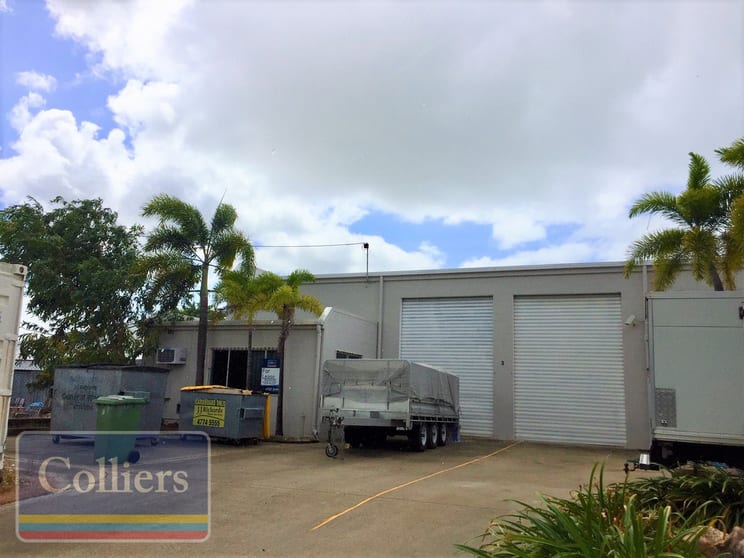Click to view all images 2/3 Virgil Street Hyde Park QLD 4812 - Image 1