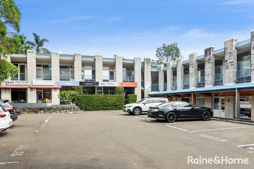 Click to view all images Suite/Retail 20/11-13 Avalon Parade Avalon Beach NSW 2107 - Image 1