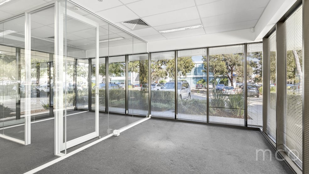 Click to view all images Suite 4/574 Plummer Street Port Melbourne VIC 3207 - Image 2