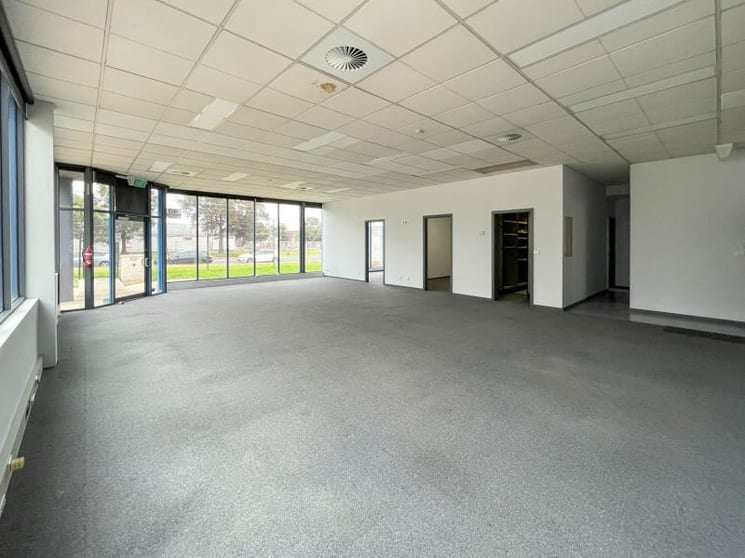 Click to view all images Unit/28 Burgess Street Brooklyn VIC 3012 - Image 2