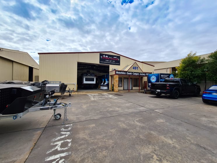 Click to view all images 489-491 Grand Junction Road Wingfield SA 5013 - Image 1
