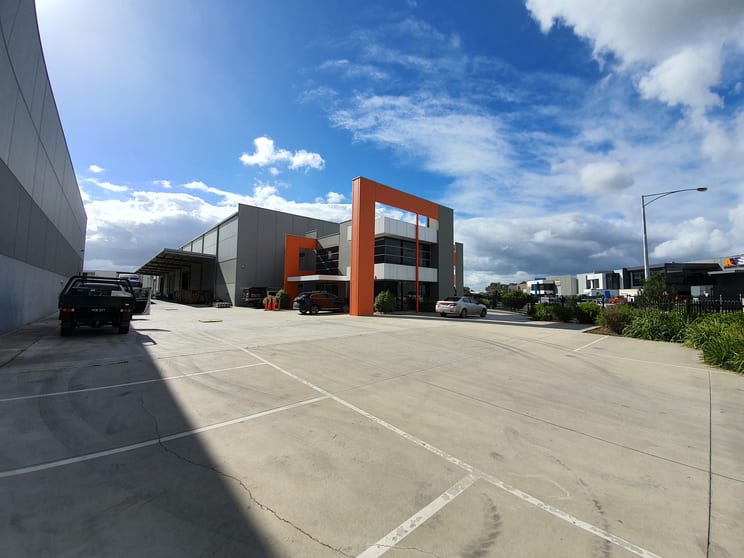 Click to view all images 59 Peet Street Pakenham VIC 3810 - Image 1