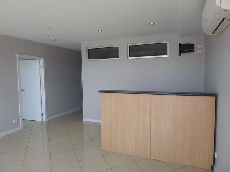 Click to view all images 3/43 High Street Preston VIC 3072 - Image 3