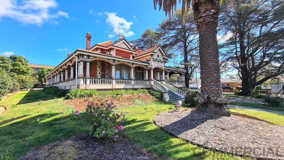 Click to view all images 2/1 Clifford Street Toowoomba City QLD 4350 - Image 1