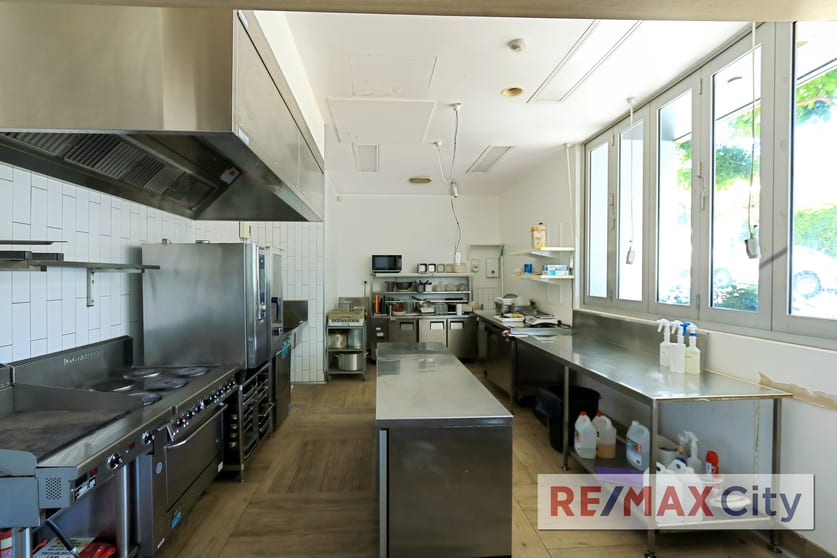 Click to view all images 1/29 Robertson Street Fortitude Valley QLD 4006 - Image 3