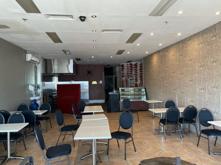Click to view all images 2A/22 Mckimmies Road Lalor VIC 3075 - Image 3