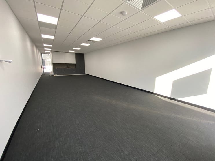 Click to view all images B/50 Mediteranean Circuit Keysborough VIC 3173 - Image 3