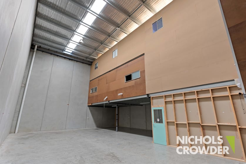 Click to view all images 2/17-19 Walter Street Moorabbin VIC 3189 - Image 3