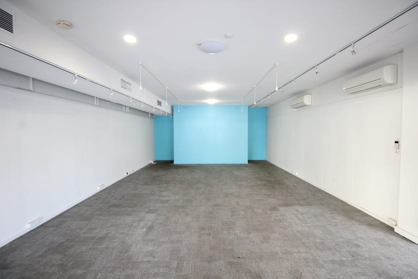 Click to view all images 1/501 Ruthven Street Toowoomba City QLD 4350 - Image 2