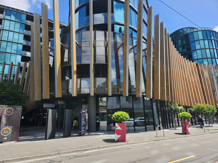 Click to view all images Shop 5/460-488 Riversdale Road Camberwell VIC 3124 - Image 1