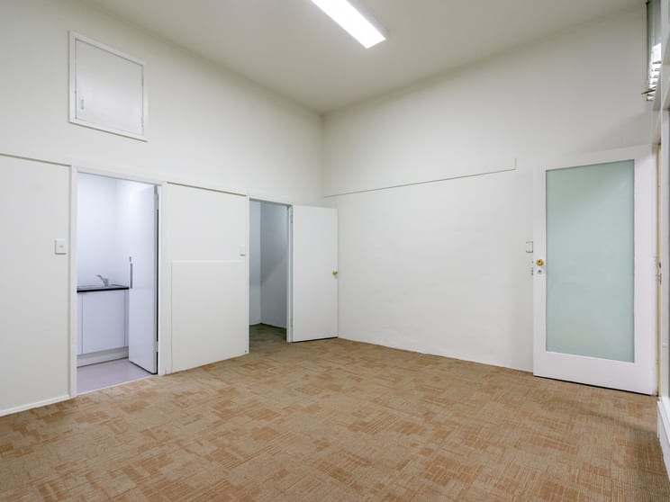 Click to view all images C/201 Mann Street Gosford NSW 2250 - Image 3