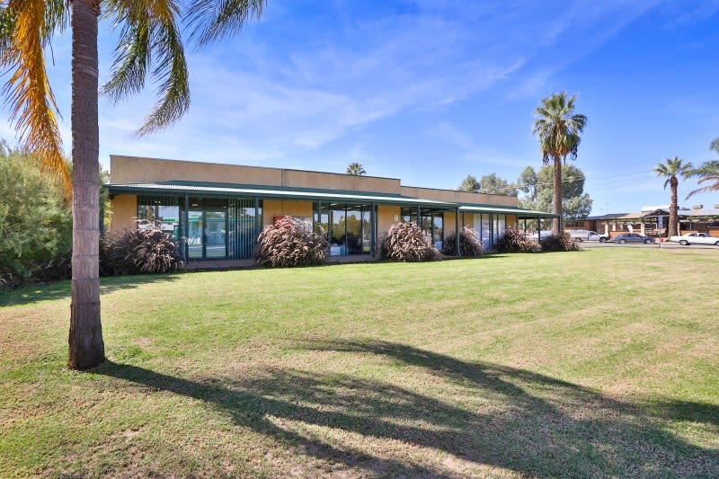 Click to view all images Shop 1a/2103 Fifteenth Street Irymple VIC 3498 - Image 1